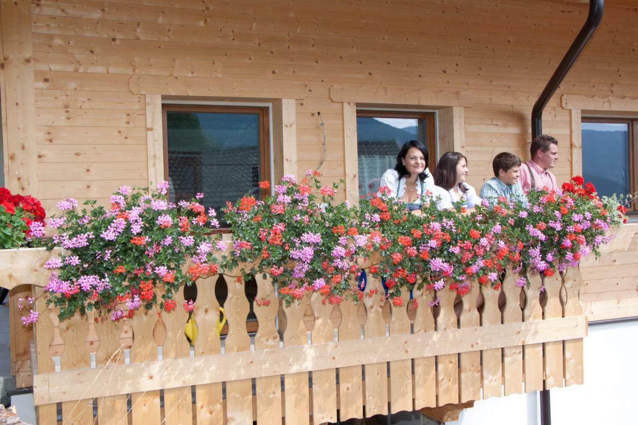 Schweinsteghof Urlaub Auf Dem Bauernhof Apartment Sarentino Bagian luar foto